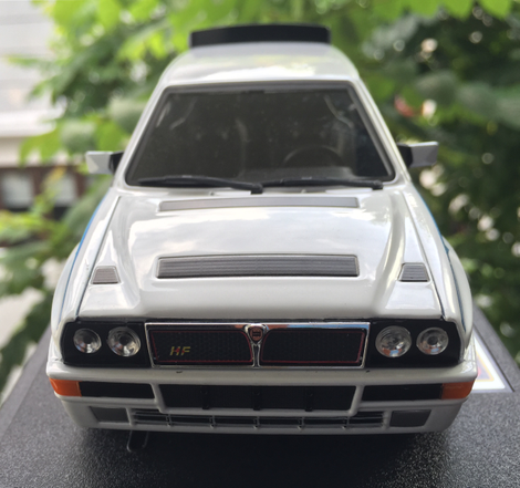 Lancia logos and the HF elephant decals are abundant. Well done Burago!